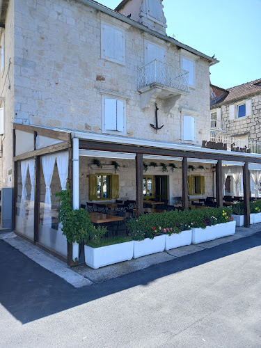 Konoba Gajeta - Gastronomija i ugostiteljstvo