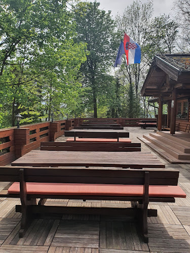 Opinii despre Restoran Djed în Hrvatska Kostajnica - Gastronomija i ugostiteljstvo