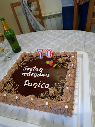 Opinii despre Restaurant & Caffe bar LK Pub în Zagreb - Gastronomija i ugostiteljstvo