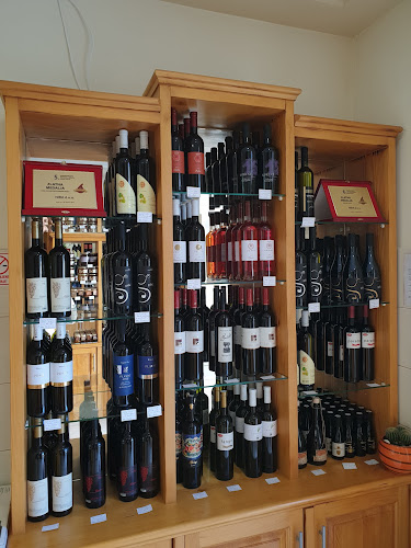 Opinii despre Nira Delicije în Šibenik - Gastronomija i ugostiteljstvo