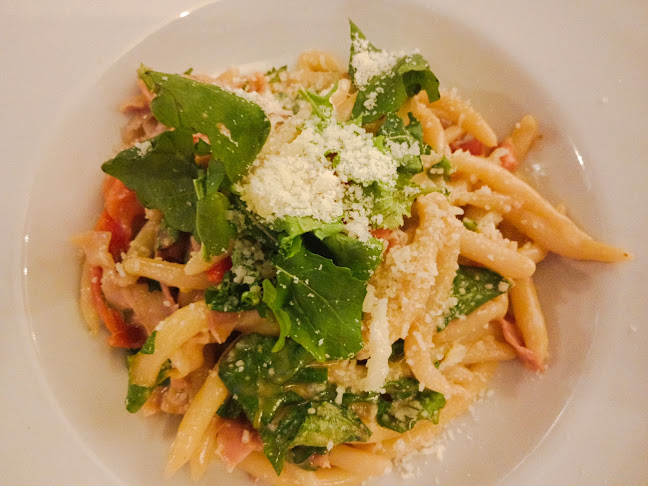 Restoran "Stari grad 02" - Gastronomija i ugostiteljstvo