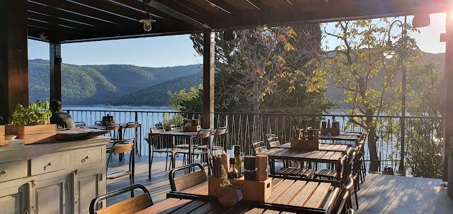 Craft Beer & Grill - Rabac