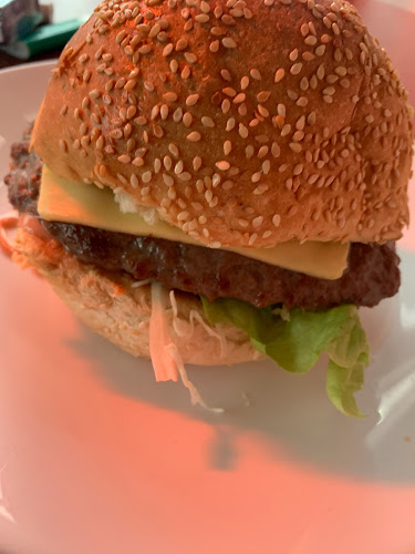 Fast food "LiLi" - Gastronomija i ugostiteljstvo