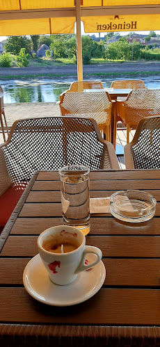 FIVE lounge & bar - Gastronomija i ugostiteljstvo