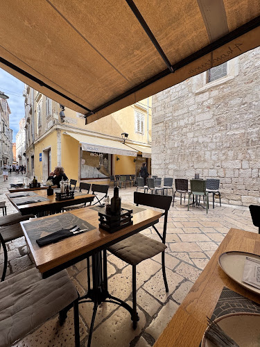 Comentarii opinii despre Restoran 4 Kantuna