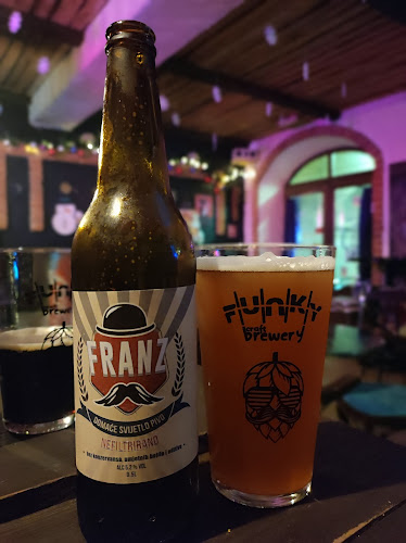 Opinii despre CAFFE BAR Beer ti & ja în Požega - Gastronomija i ugostiteljstvo