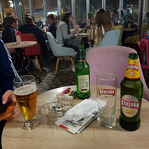 Comentarii opinii despre Caffe bar Striga