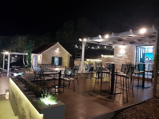 Opinii despre Cava Brač în Škrip - Gastronomija i ugostiteljstvo