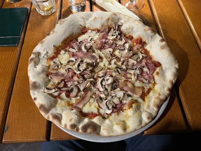 Pizzeria Karijola - Gastronomija i ugostiteljstvo