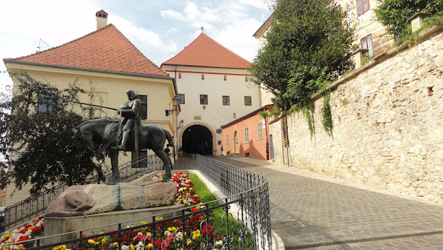 Comentarii opinii despre Kavana Lav