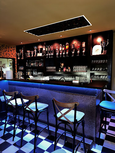 Opinii despre Caffe Bar Škafić în Knin - Gastronomija i ugostiteljstvo