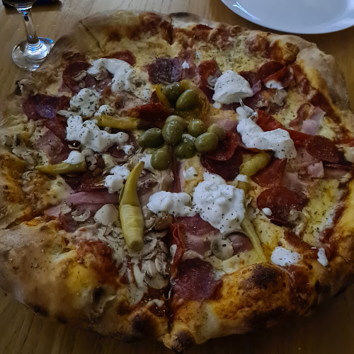 Caffe bar & Bistro TPS - Gastronomija i ugostiteljstvo