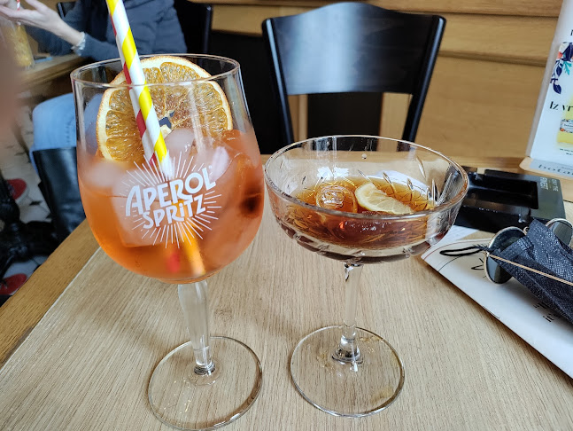 Comentarii opinii despre Hemingway Bar & Bistrot