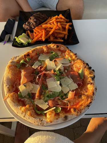 Opinii despre Shooko Beach Bar în Split - Gastronomija i ugostiteljstvo