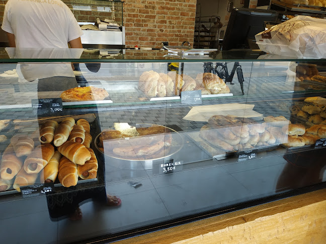 Opinii despre Pekarnica Lopar în Lopar - Gastronomija i ugostiteljstvo