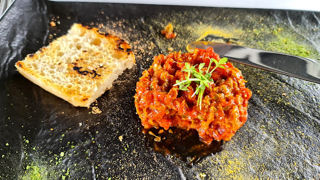 Bistro Apetit by Marin Rendić