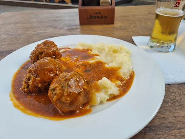 Opinii despre Buffet Fife în Split - Gastronomija i ugostiteljstvo