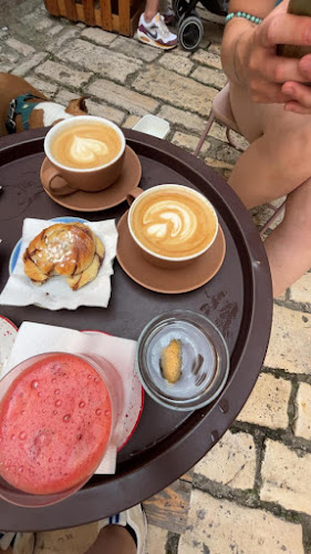 Comentarii opinii despre Augusto Coffee Shop