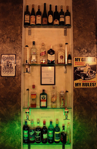 Comentarii opinii despre Caffe bar & fast food Akvarij