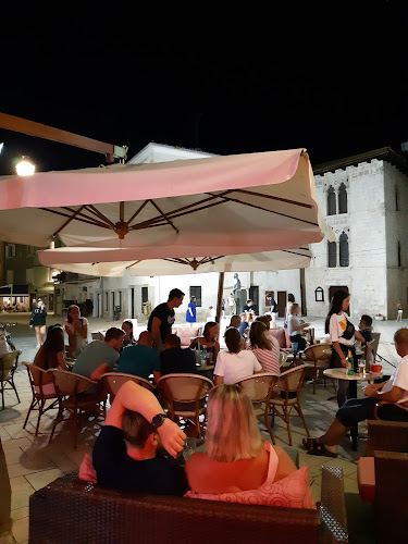 Caffe bar Arsan - Gastronomija i ugostiteljstvo