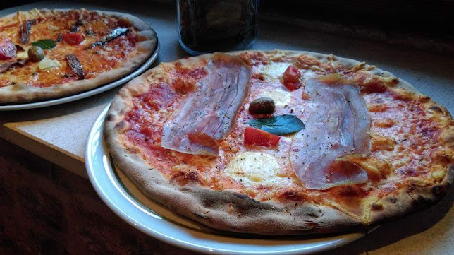 Opinii despre Pizzeria Kvartiri în Sinj - Gastronomija i ugostiteljstvo