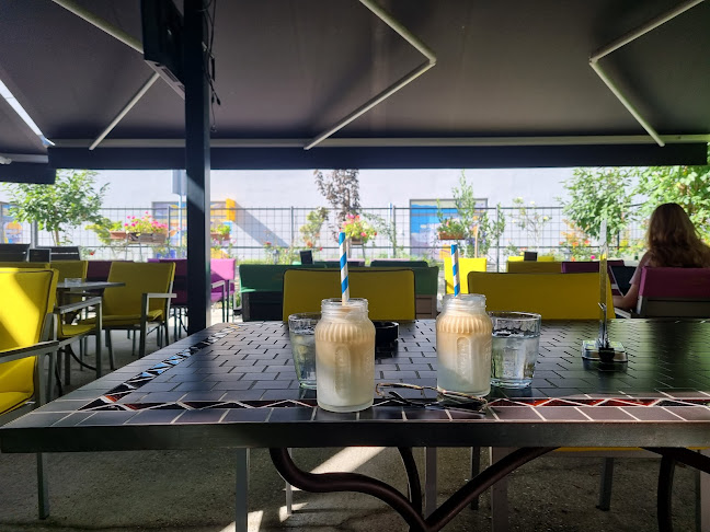 Comentarii opinii despre Cafe Bar Gold