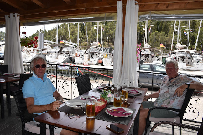 Opinii despre Restaurant Skradin - Konoba Evala în Skradin - Gastronomija i ugostiteljstvo