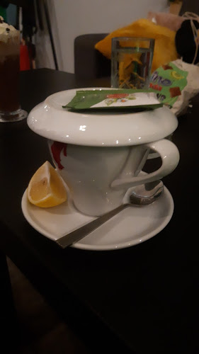 Comentarii opinii despre Garden caffe & cocktail bar