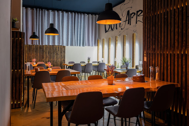 Restoran i Pizzeria La Rossa Knin - Gastronomija i ugostiteljstvo