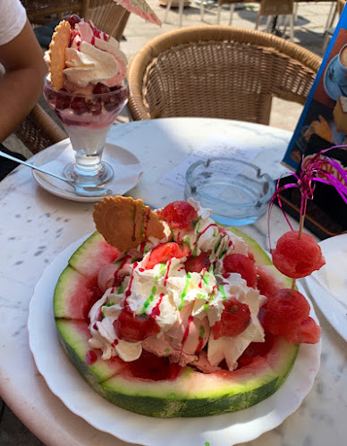 Slastičarna Plavi 9 - Gastronomija i ugostiteljstvo