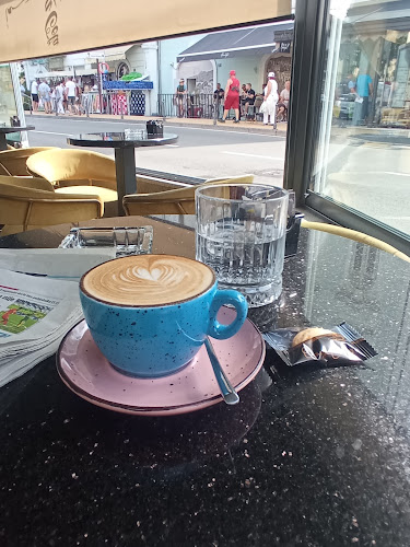 Opinii despre Caffe bar Nico's în Opatija - Gastronomija i ugostiteljstvo