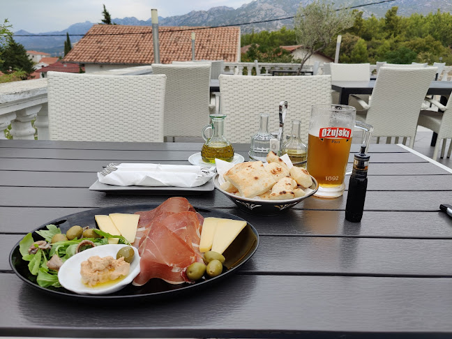 Opinii despre Restoran Bartol în Rovanjska - Gastronomija i ugostiteljstvo