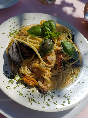 Opinii despre Bistro Toni în Jakišnica - Gastronomija i ugostiteljstvo