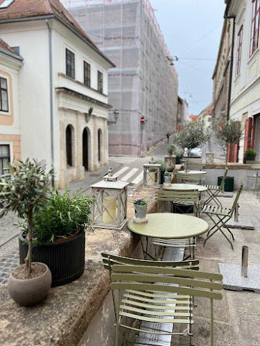 Comentarii opinii despre Kavana Lav