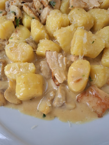 Opinii despre Caffe bar Loža în Kastav - Gastronomija i ugostiteljstvo