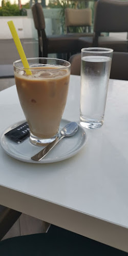 Village Bar - Gastronomija i ugostiteljstvo