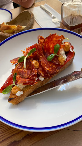 Uje restaurant - Gastronomija i ugostiteljstvo