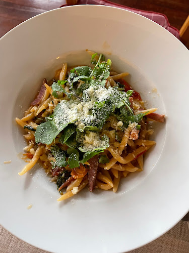 Sisplac ul. 3, 52100, Pula