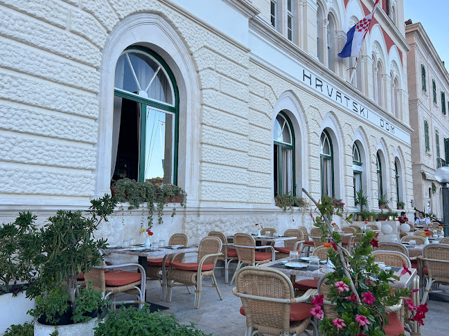 Peškarija Sushi Bar Vis - Gastronomija i ugostiteljstvo