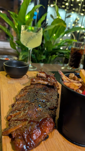 Comentarii opinii despre R&B Food