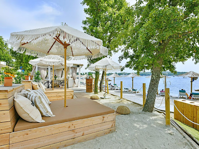 Opinii despre D’or Beach Club în Funtana - Gastronomija i ugostiteljstvo