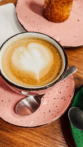 Korica - Gastronomija i ugostiteljstvo