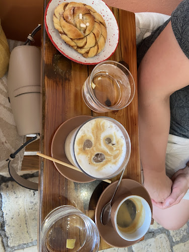 Augusto Coffee Shop - Gastronomija i ugostiteljstvo