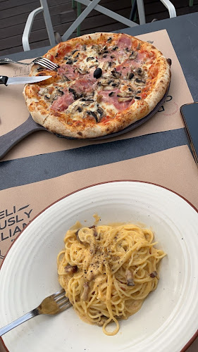 La Pentola Trattoria Makarska - Gastronomija i ugostiteljstvo