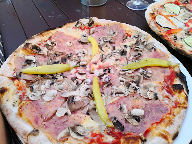 Lambik Bar & Bistro - Vis