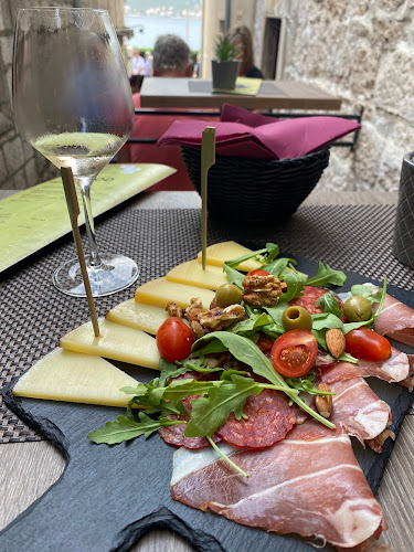 Ul. Sv Roka 15, 20260, Korčula