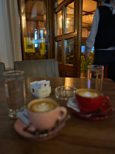 Caffe bar "Piki" - Gastronomija i ugostiteljstvo