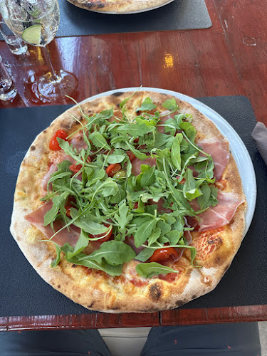 Restoran & Pizzeria Šimun - Gastronomija i ugostiteljstvo