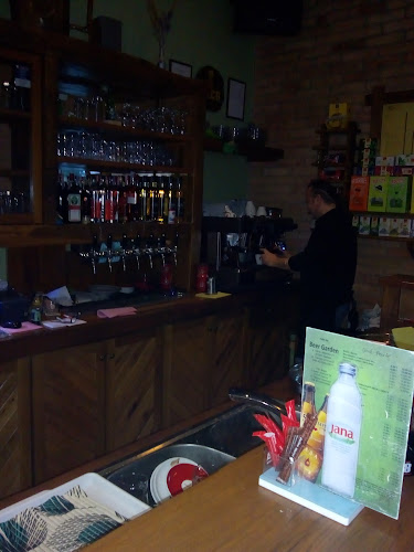 Beer Garden - pivnica - Gastronomija i ugostiteljstvo