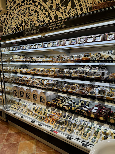 GLIGORA CHEESE BAR - Gastronomija i ugostiteljstvo